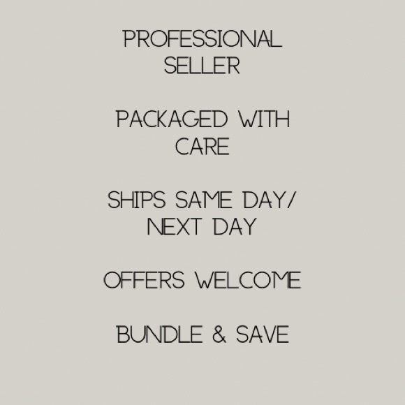 Old Navy Girls Basic T-shirt - Picture 5 of 5